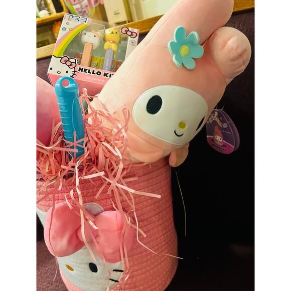 Hello Kitty storage Easter gift basket My Melody and Hello Kitty  Easter plush - Picture 8 of 11